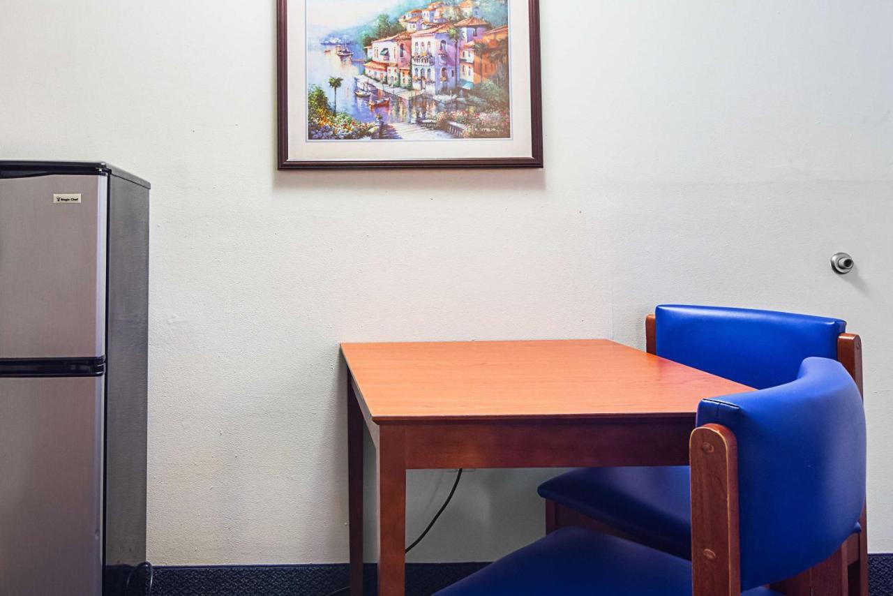 Motel 6-Fayetteville, Nc - Fort Liberty Area Εξωτερικό φωτογραφία